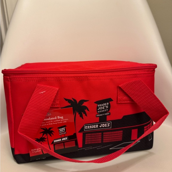 Trader Joe’s Mini Insulated Bags Red & Green NWT - Picture 4 of 10